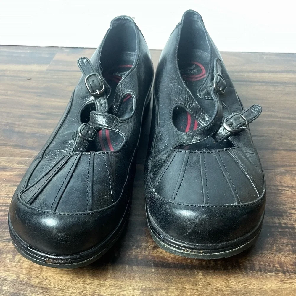Dansko Size 38 US 7..5 Black Genuine Leather Comfort Shoe